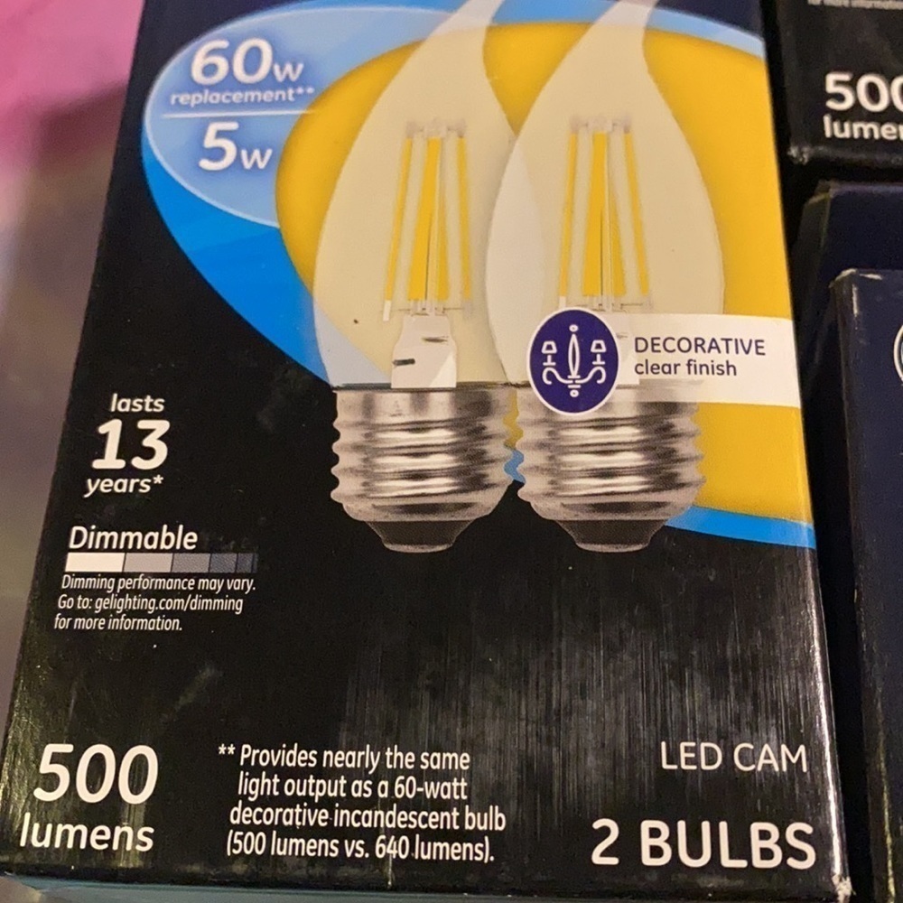 LED CAM Dimmable Light Bulb Bundle - Picture 4 of 7
